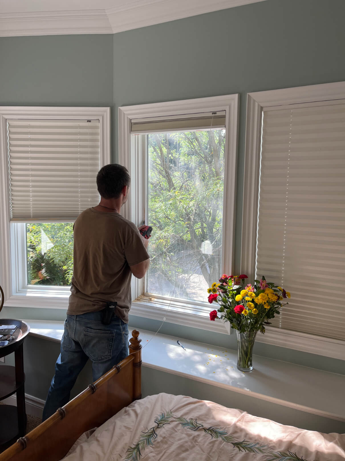 professional window repair expert